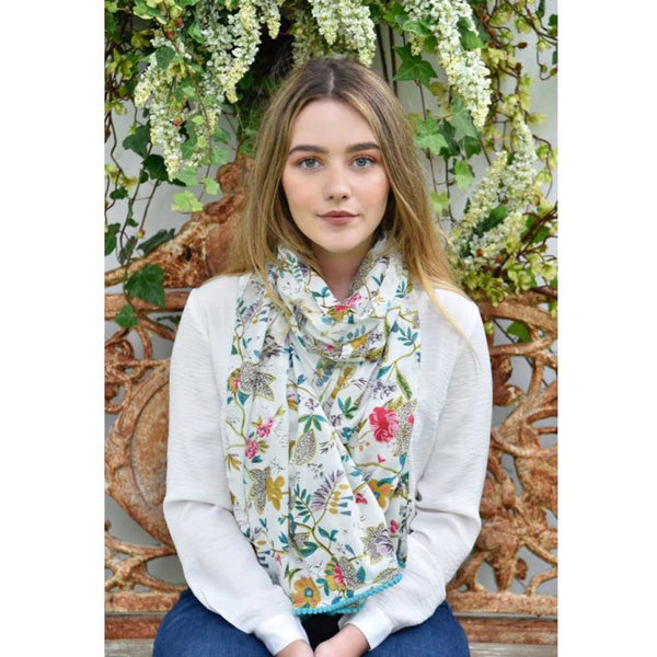 Lightweight scarf