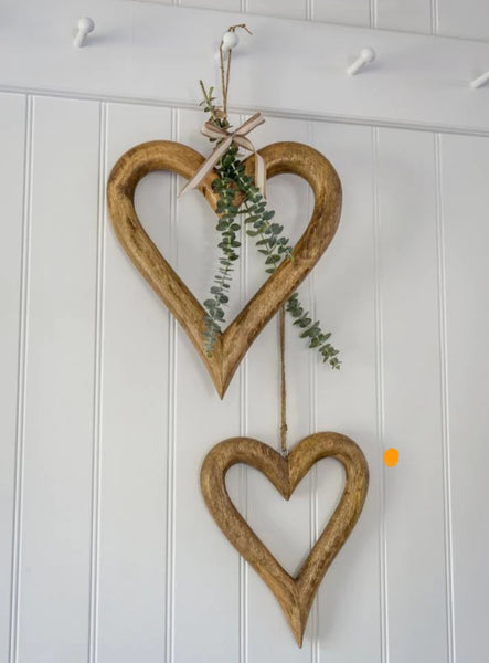 Natural wooden hearts